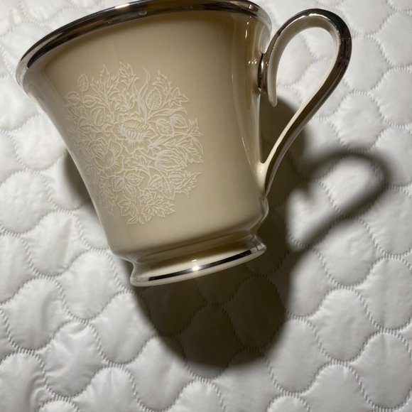 LENOX MOONSPUN Dining Lenox Moonspun China And Crystal Closeout